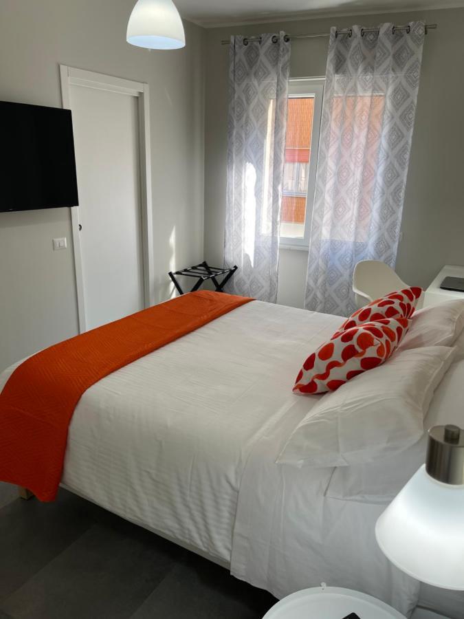 Viariva Rooms Кальяри Экстерьер фото